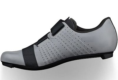 Превью  Велотуфли шоссейные FIZIK Tempo Powerstrap R5 Reflective Grey/Black